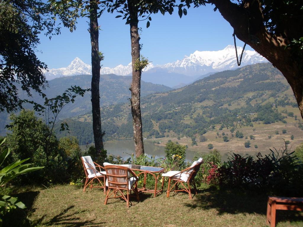 Dinesh House Bed and Breakfast Pokhara Exterior foto