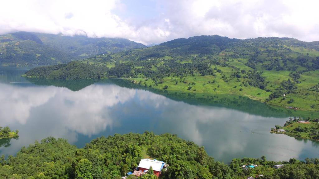 Dinesh House Bed and Breakfast Pokhara Exterior foto